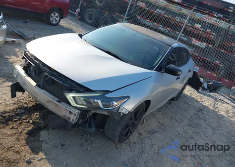 2017 Nissan Maxima 3.5 S z USA, uszkodzony, nr VIN 1N4AA6AP8HC376526